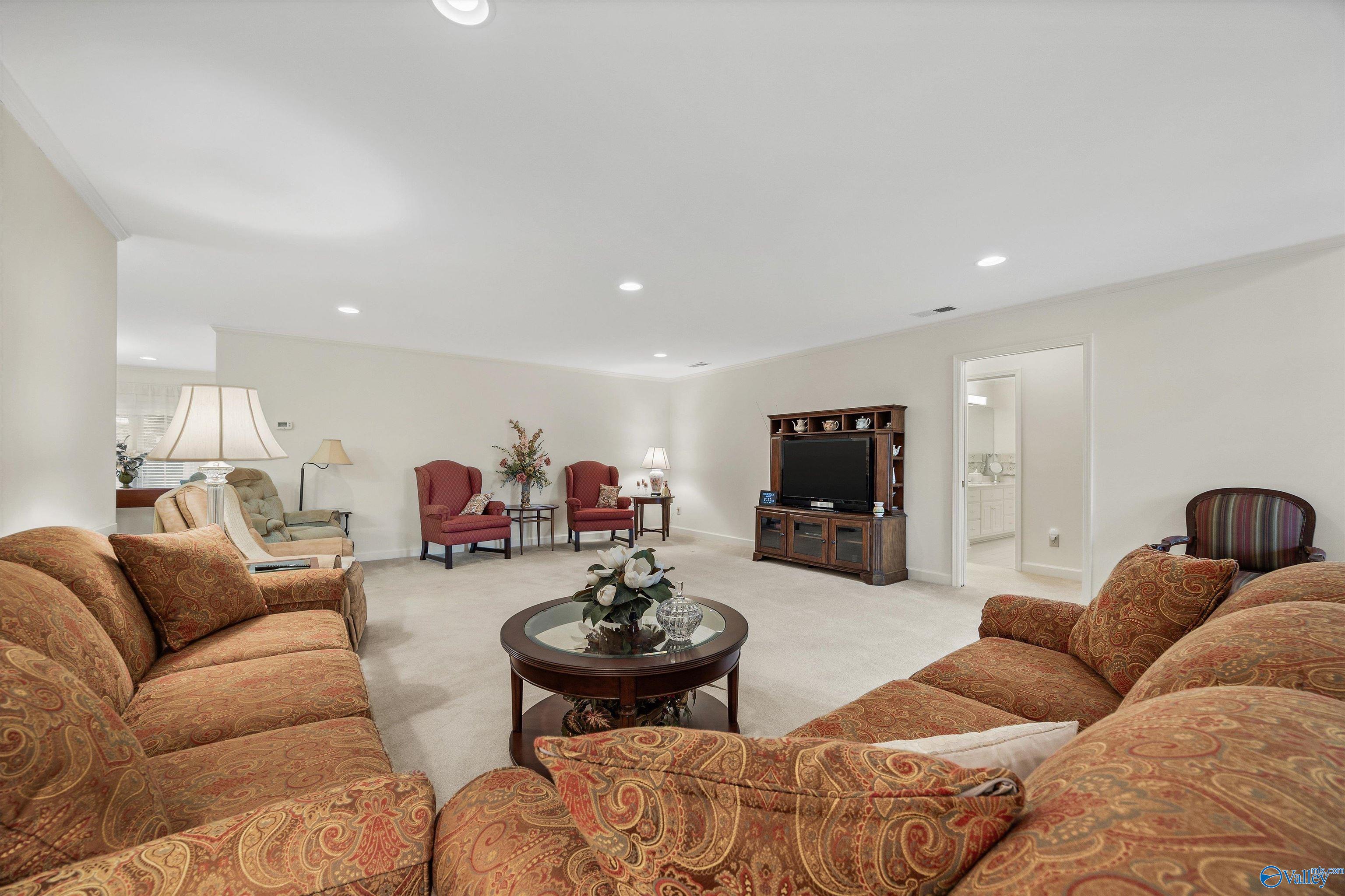 327 Northlake Drive, Meridianville, Alabama image 10