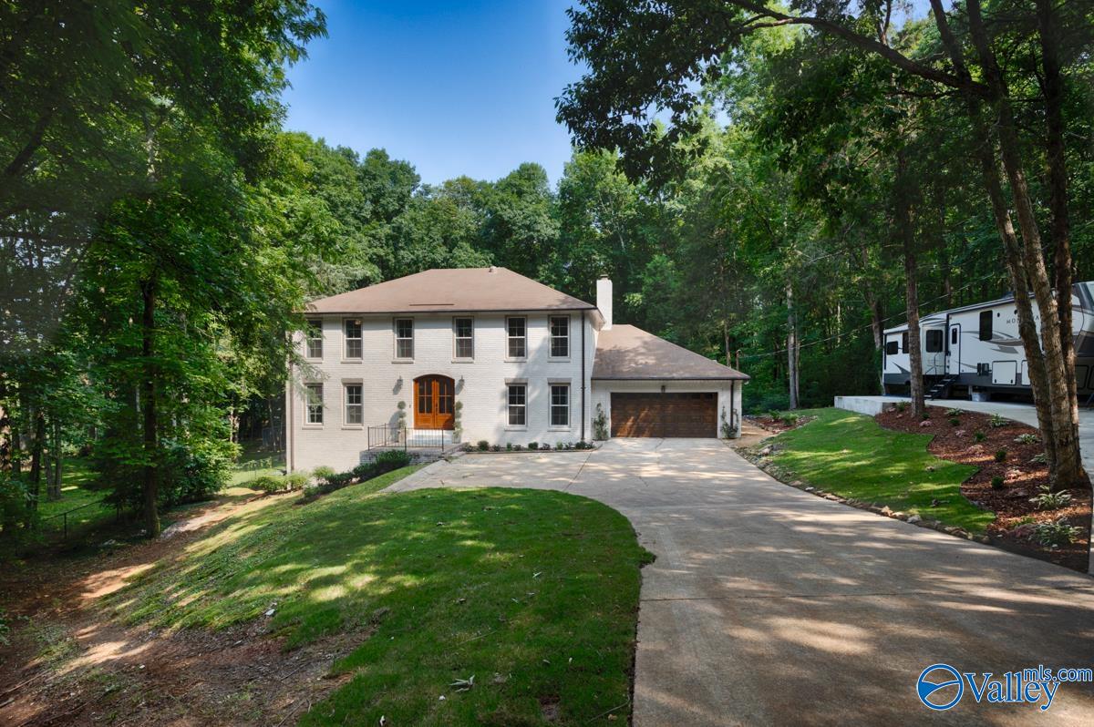 123 Stoneway Trail