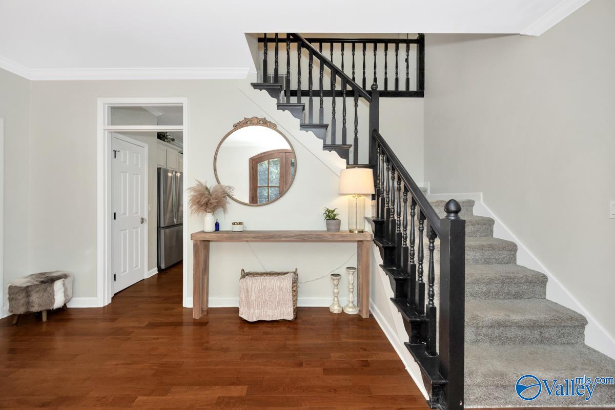 123 Stoneway Trail
