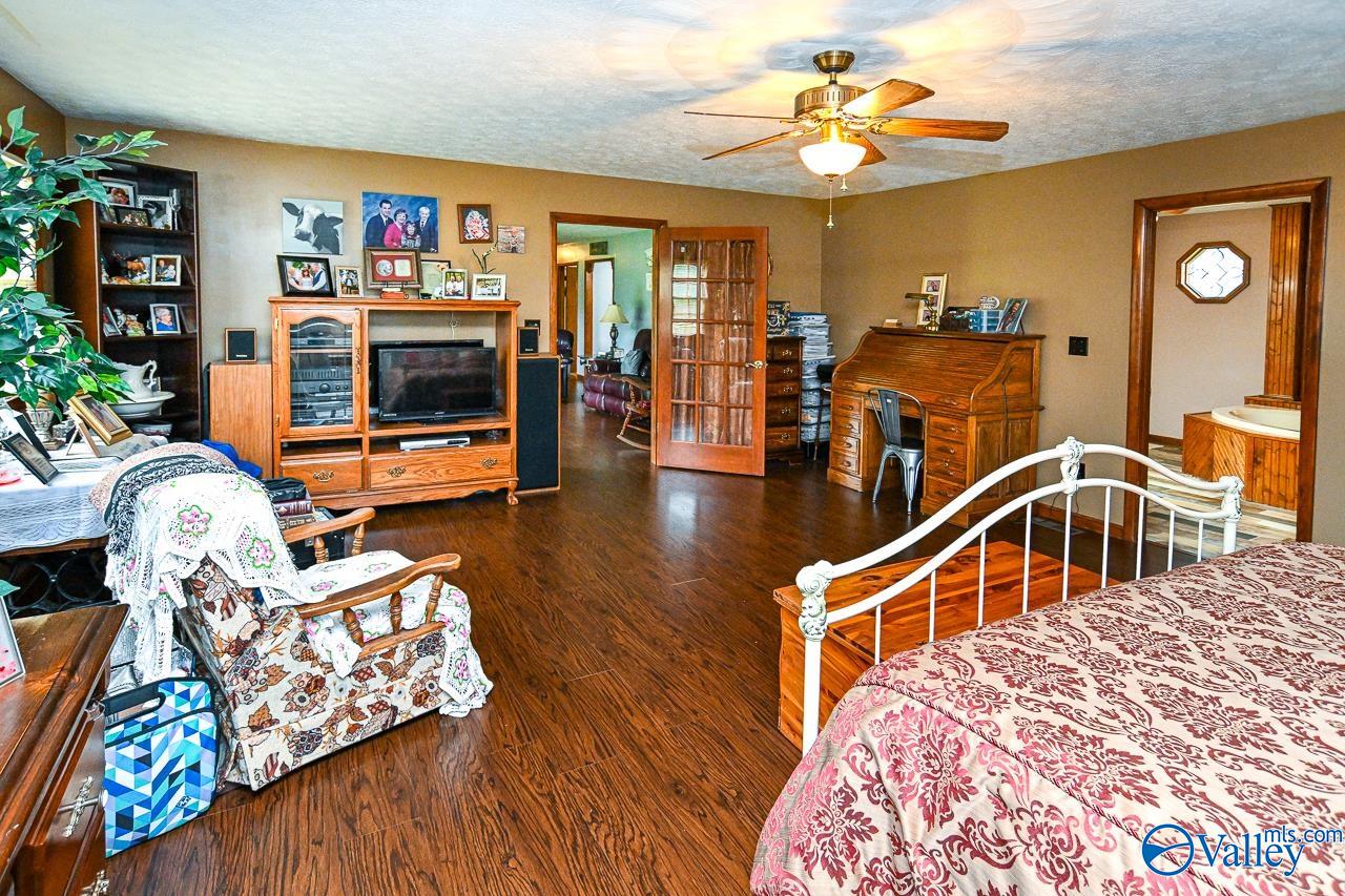 805 County Road 1459, Vinemont, Alabama image 25