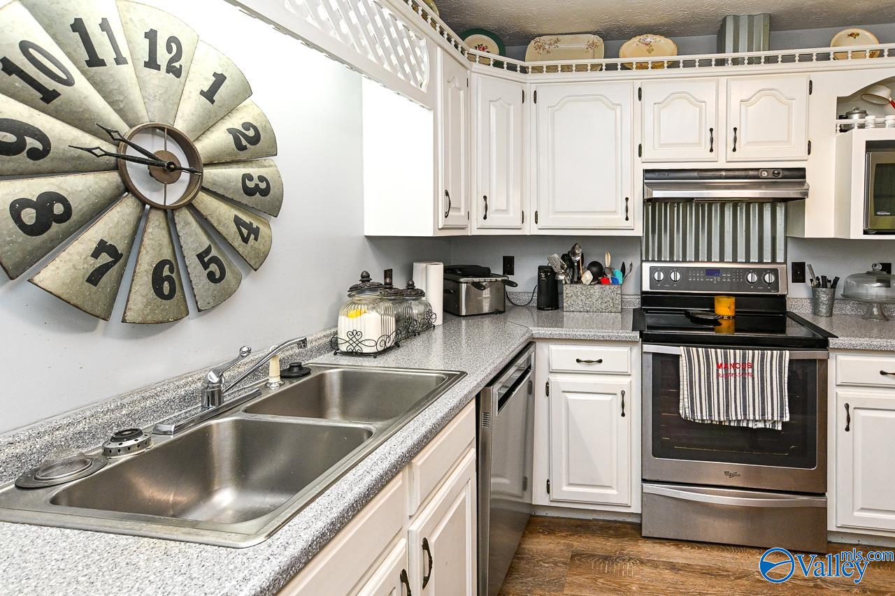 805 County Road 1459, Vinemont, Alabama image 22