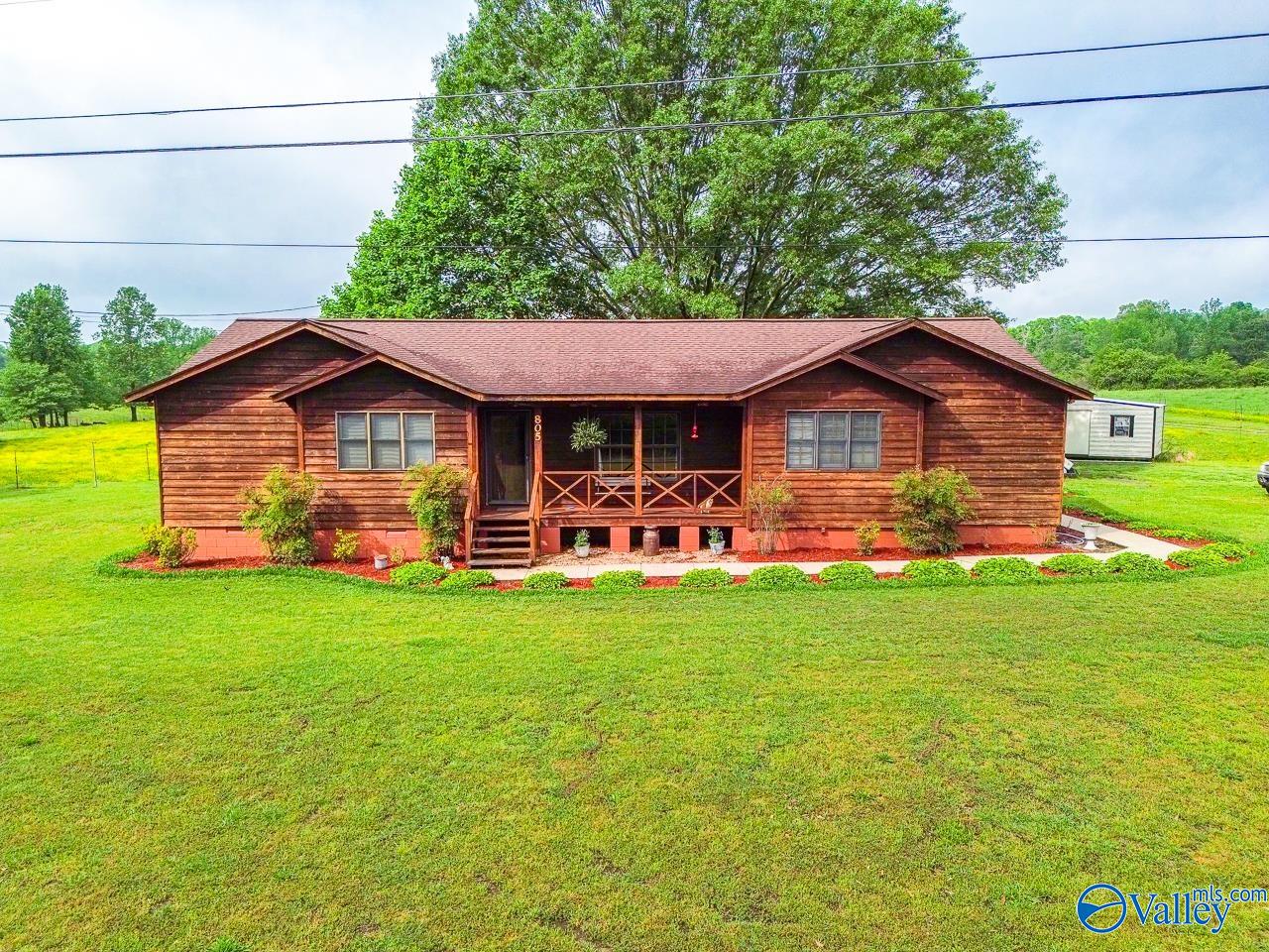 805 County Road 1459