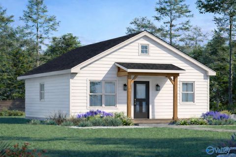 Homes For Sale - 610 SE Brewer Street<br/> Hartselle, AL 35640