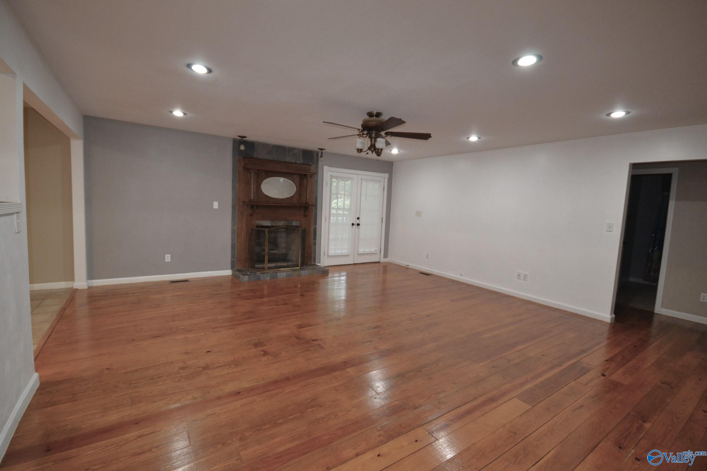 1321 County Road 1352