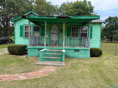 Homes For Sale - 1314 Robinson Avenue<br/> Gadsden, AL 35903