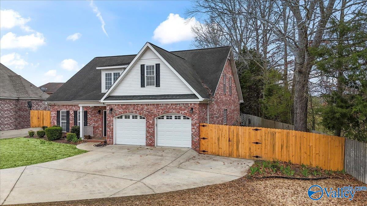 1312 Berrivine Drive, Hartselle, Alabama image 4
