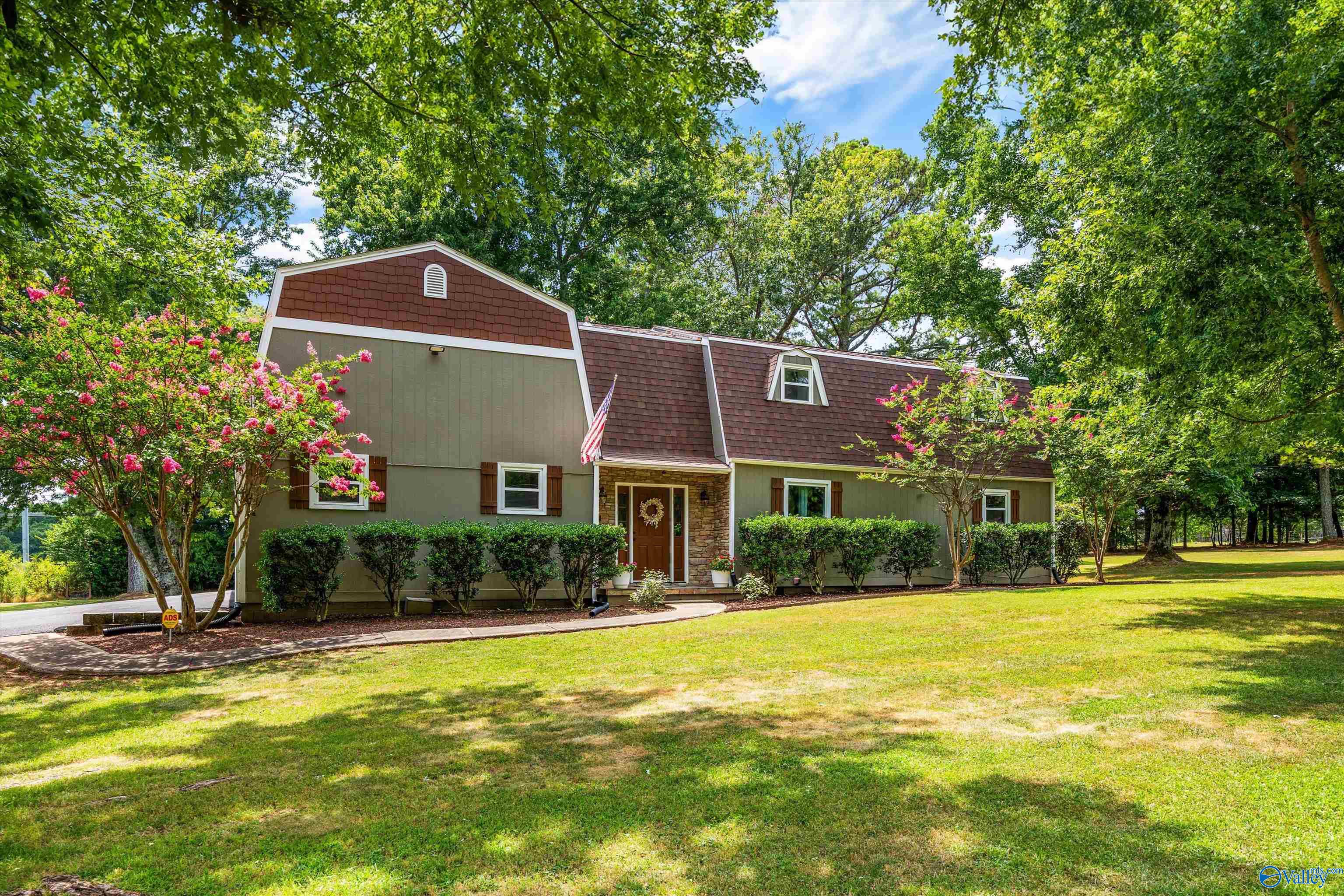 250 Smith Drive, Harvest, Alabama image 2