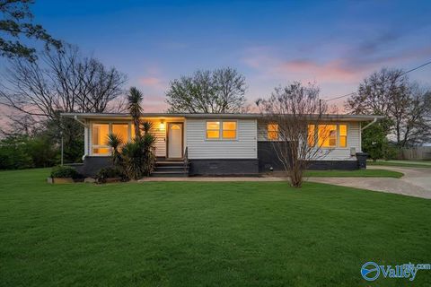 Homes For Sale - 372 Clutts Road<br/> Harvest, AL 35749