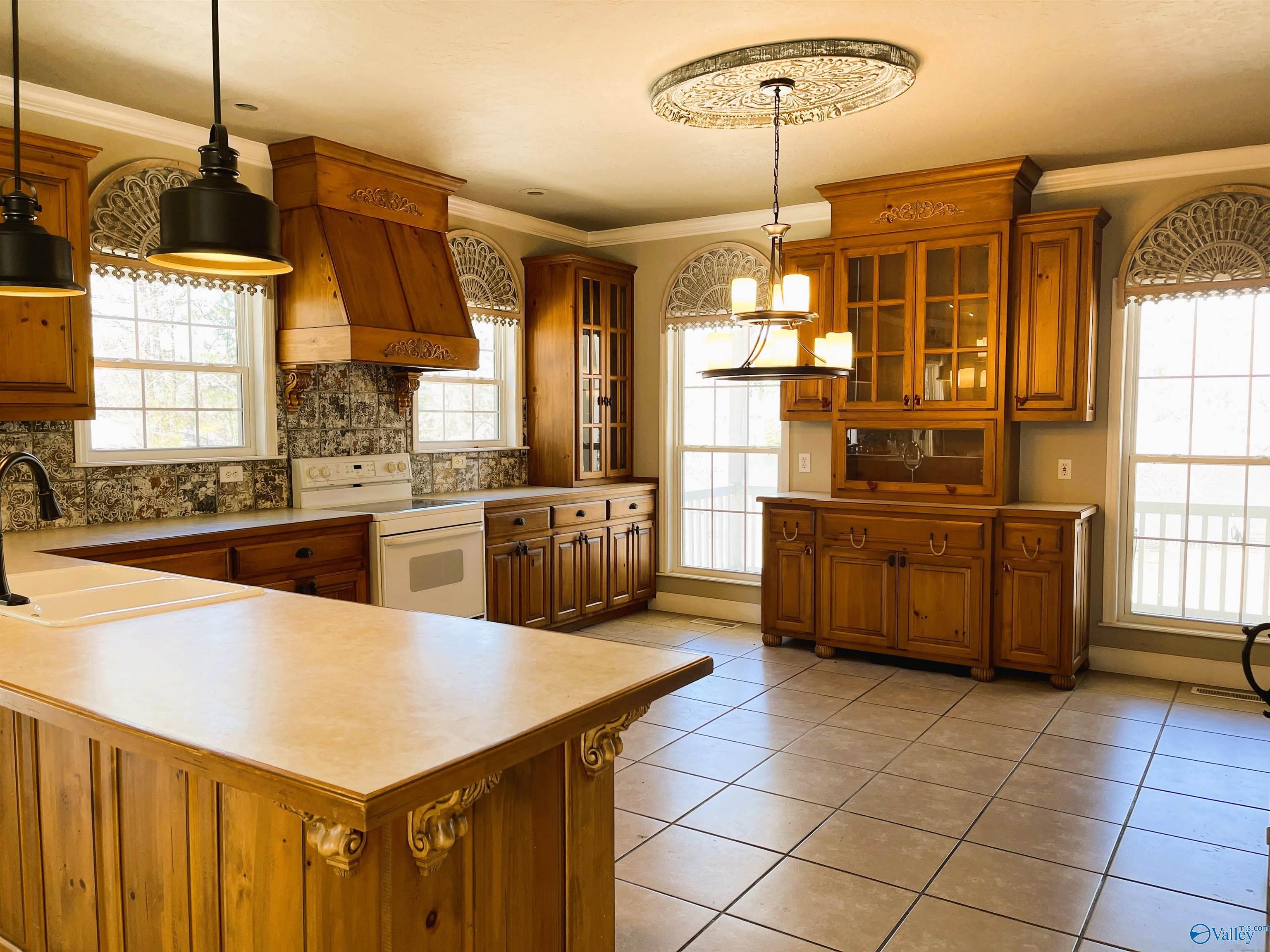 916B Riverview Drive, Gadsden, Alabama image 10