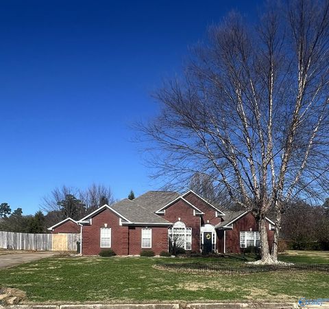 189 Hunters Cove Road Huntsville AL 35806