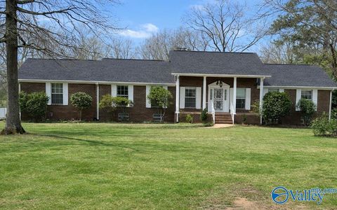 Photo of 1212 Bellevue Drive, Gadsden, AL 35904 (MLS # 21911864)