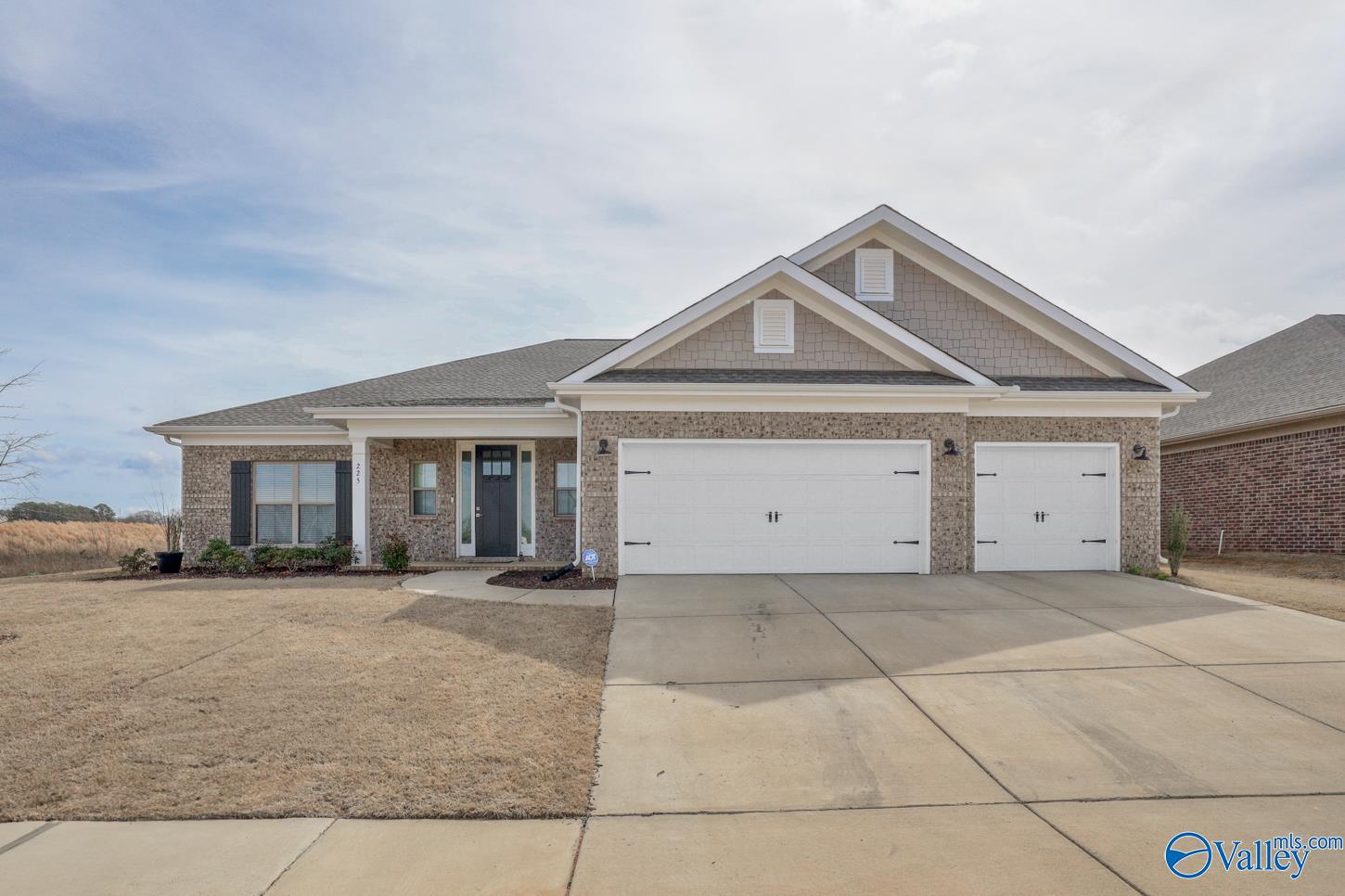 225 John Clift Circle, Madison, Alabama image 1