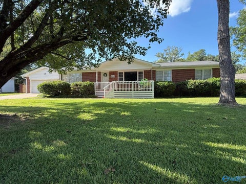Homes For Sale - 1203 Alcott Road<br/> Gadsden, AL 35901