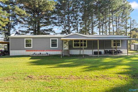 Mobile Home For Sale - 820 County Road 606<br/> Cullman County, Hanceville, AL 35077