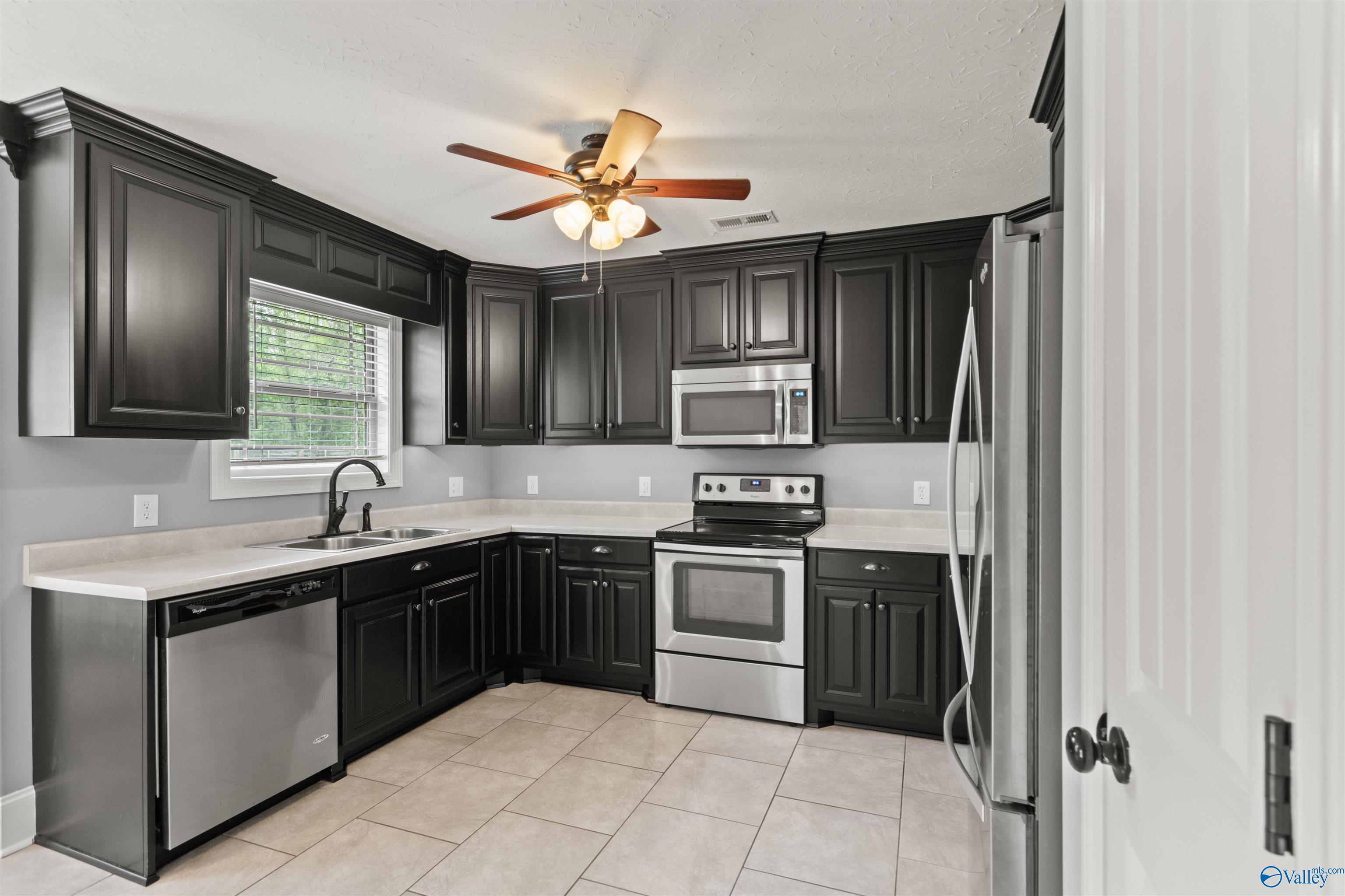 18226 Whitetail Lane, Athens, Alabama image 9