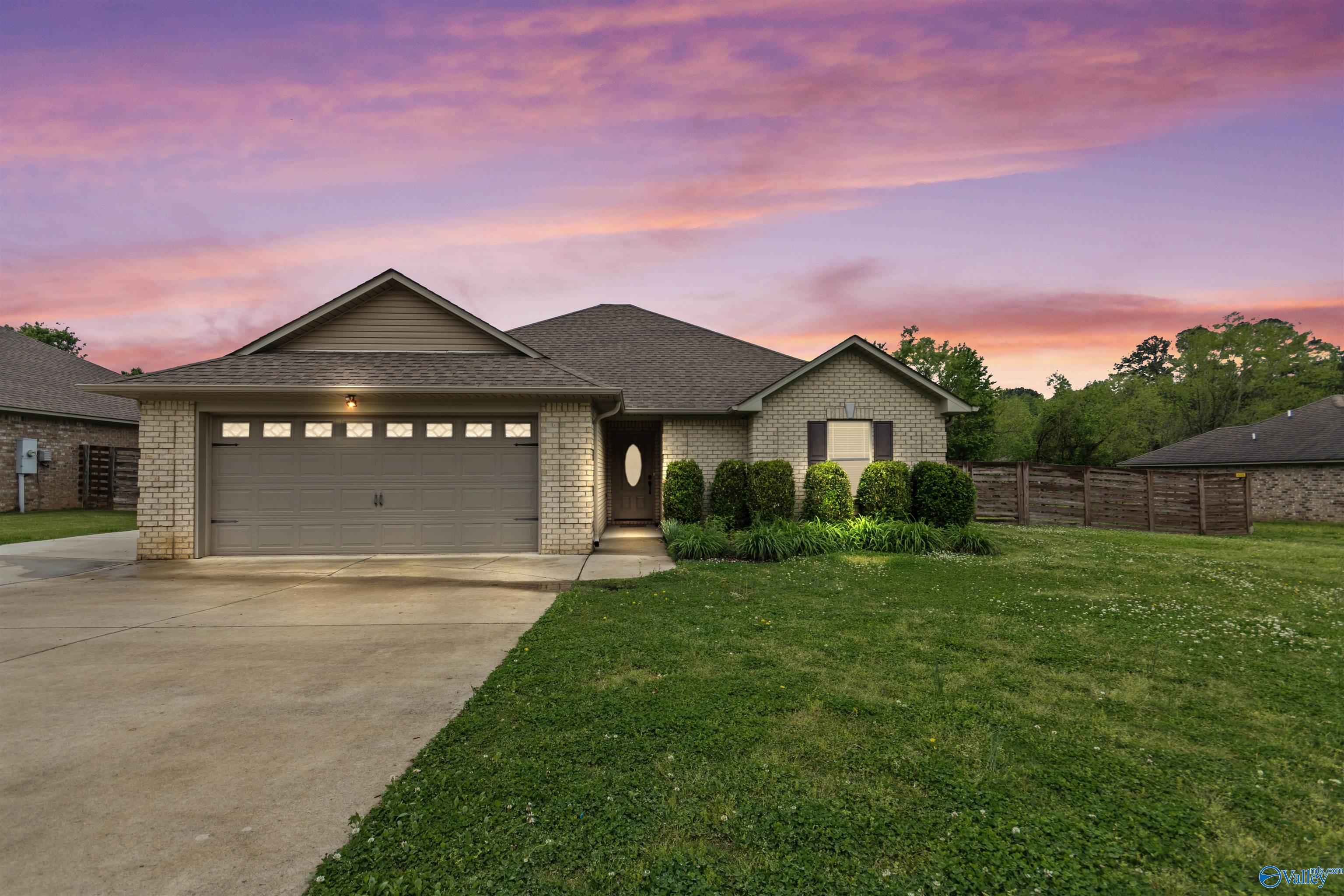 18226 Whitetail Lane, Athens, Alabama image 1