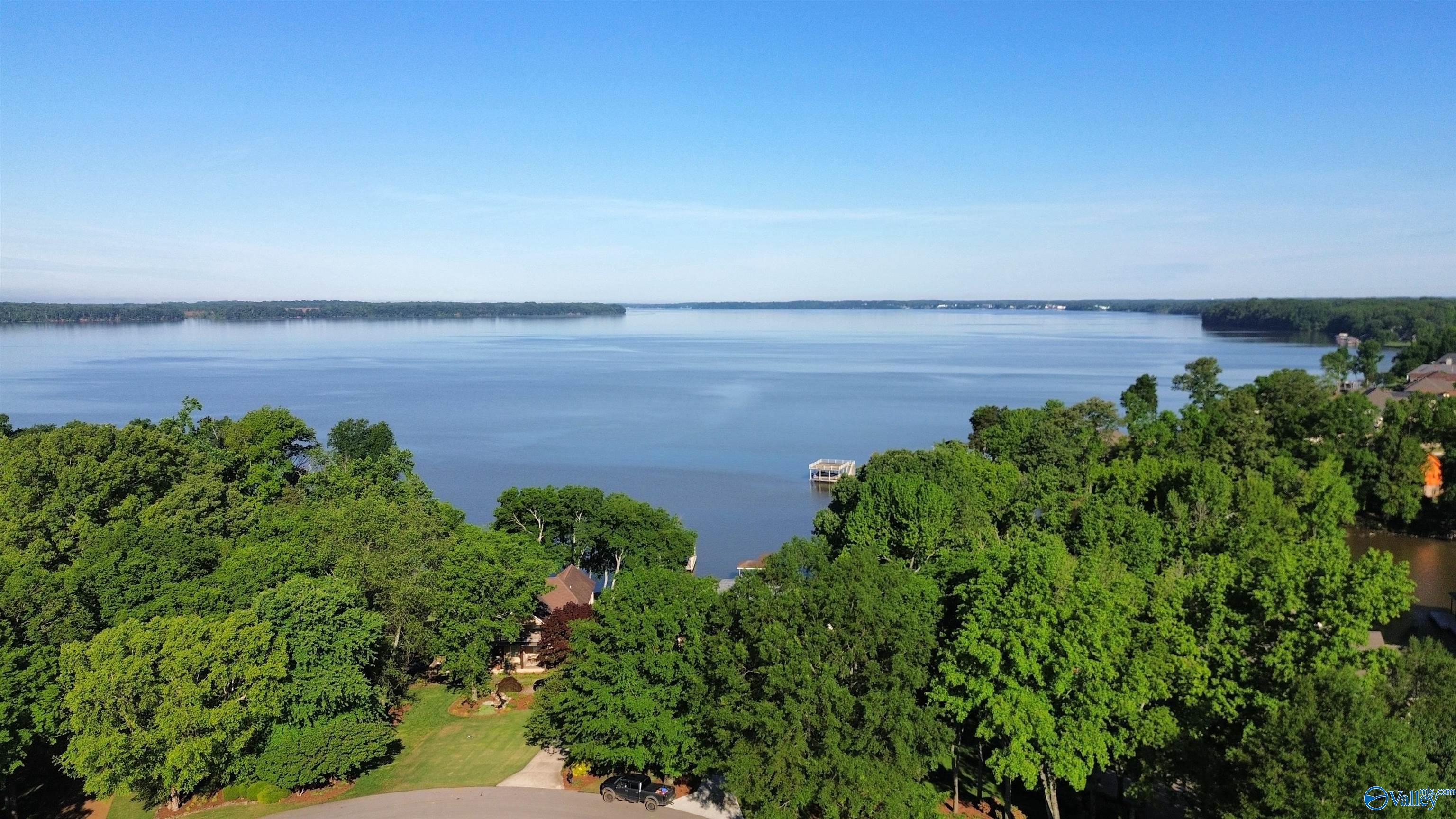 82 Saint Andrew Drive, Athens, Alabama image 1
