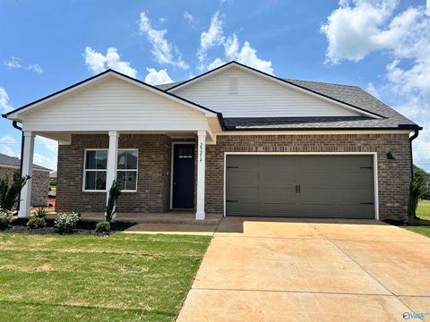 Homes For Sale - 29214 Otley Court<br/> Limestone County, Harvest, AL 35749