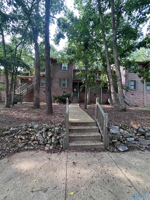 Condo For Sale - 3014 Live Oak Lane #3014<br/> Huntsville, AL 35802