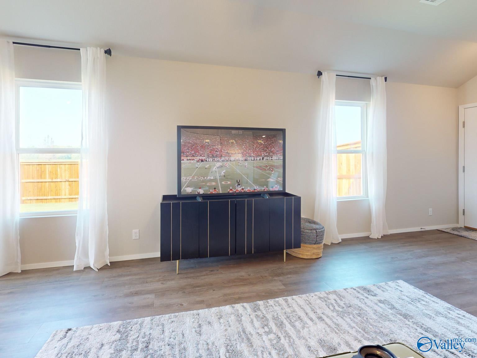 4115 White River