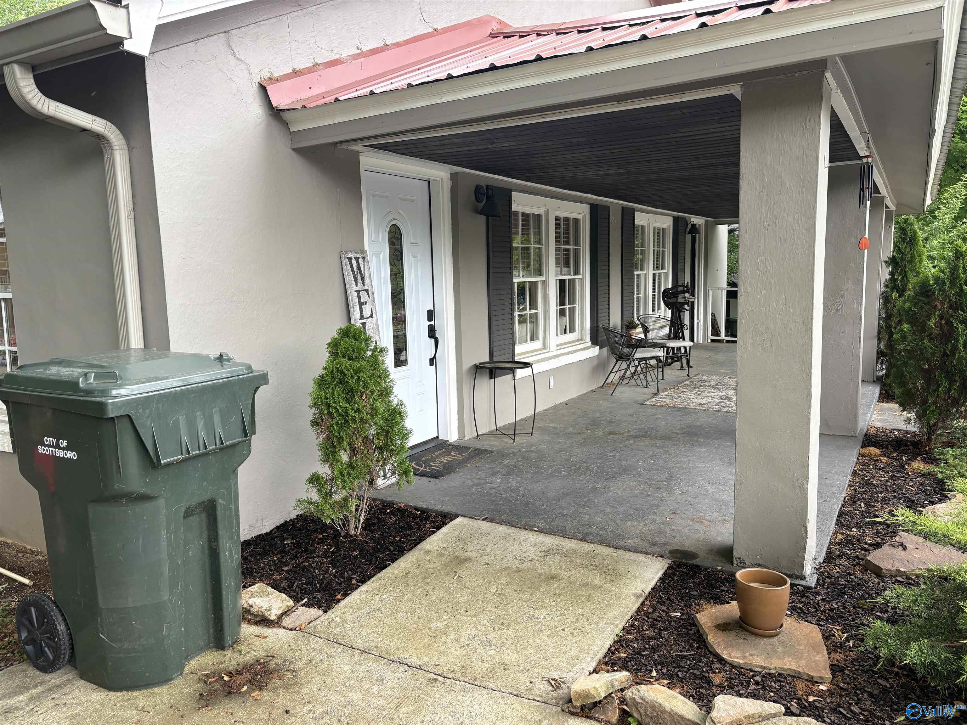 604 Scott Street