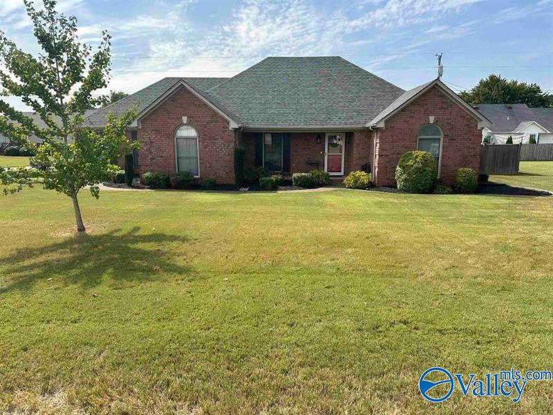 302 Anna Drive, Muscle Shoals, Alabama image 1