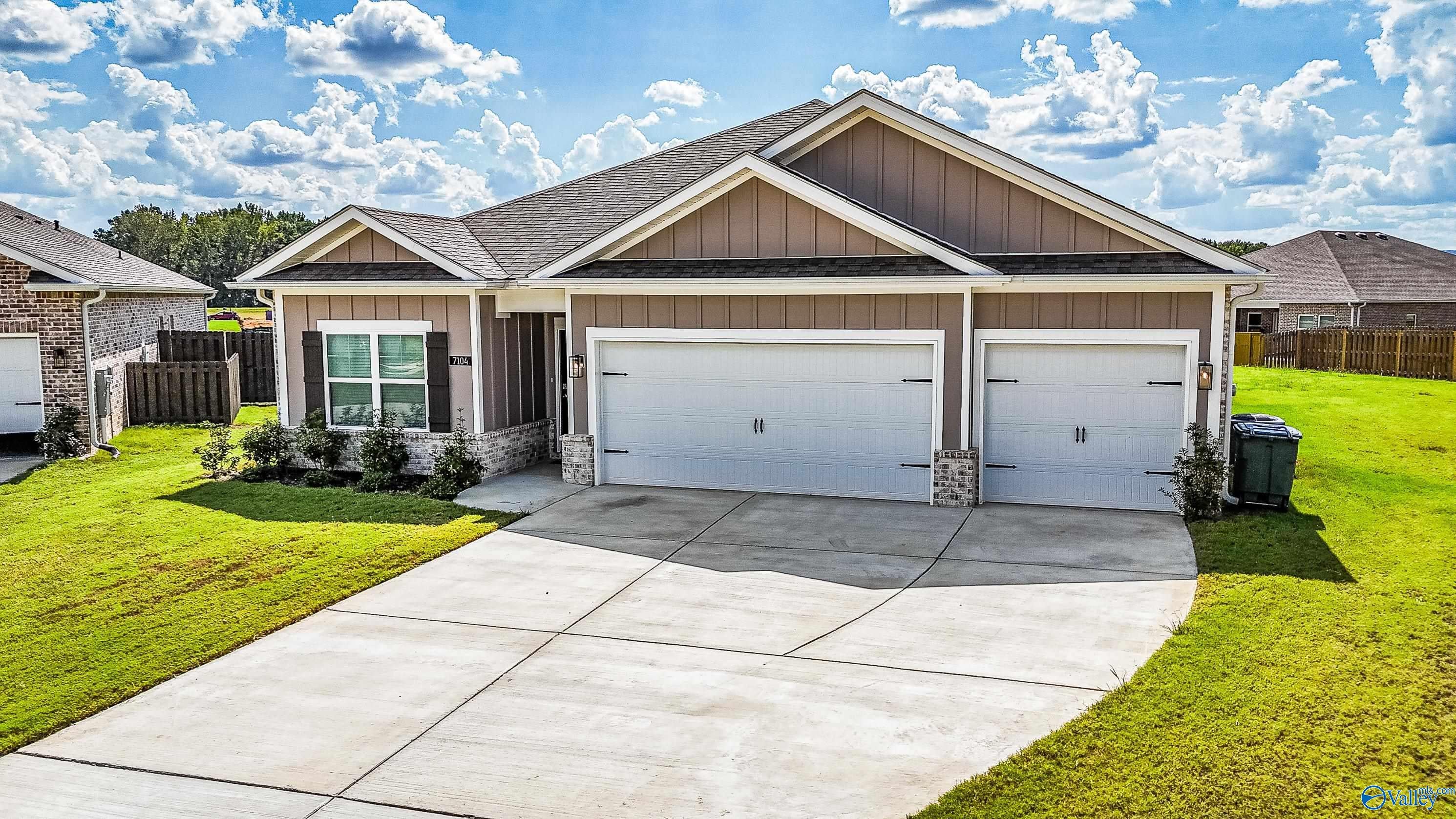 7104 Kalli Ilyssa Circle