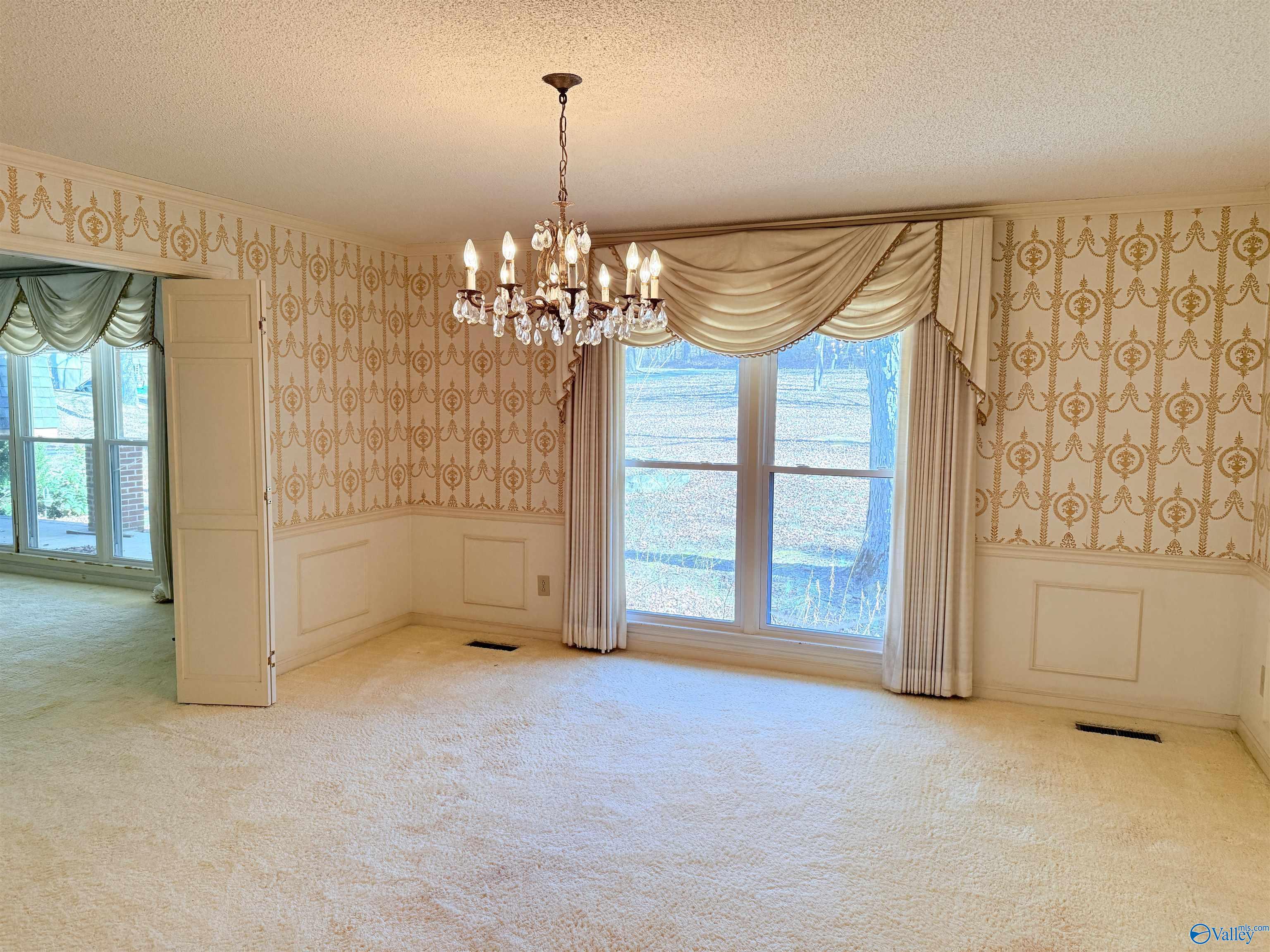 1975 Pine Lake Drive