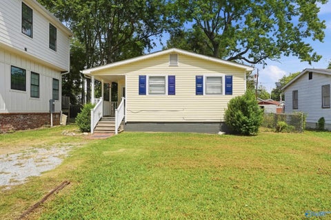 Homes For Sale - 1223 Rison Avenue<br/> Huntsville, AL 35801