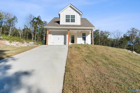 Homes For Rent - 559 Farmingdale Road<br/> Huntsville, AL 35803