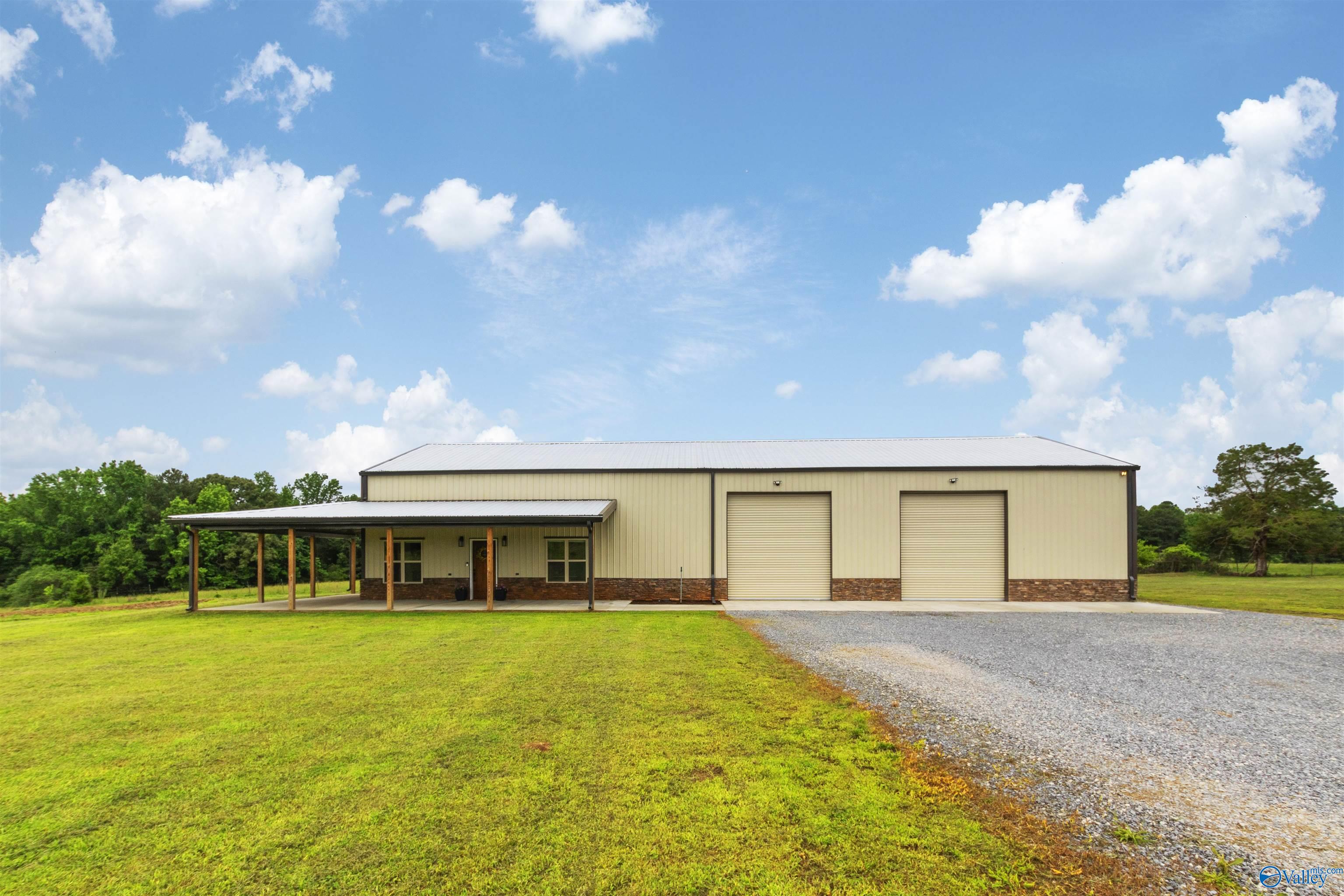 1920 County Road 1807, Arab, Alabama image 2