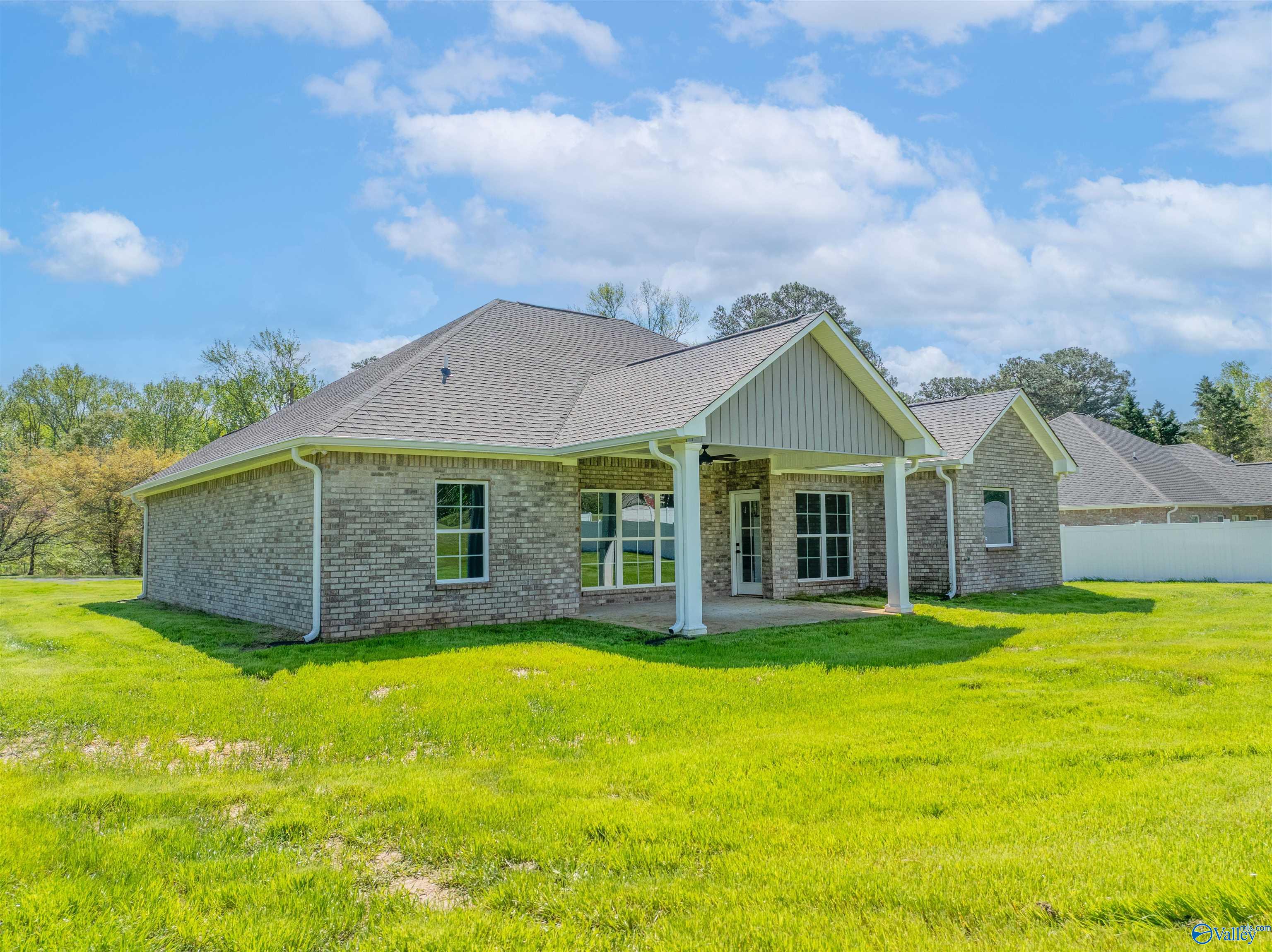 741 8th Street, Arab, Alabama image 5