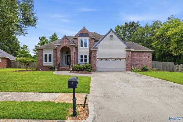 141 CHEVAL BLVD SE, BROWNSBORO, AL 35741 - Image 3d1c1c01f678445b71e354a9f84fb1aa/4127838671