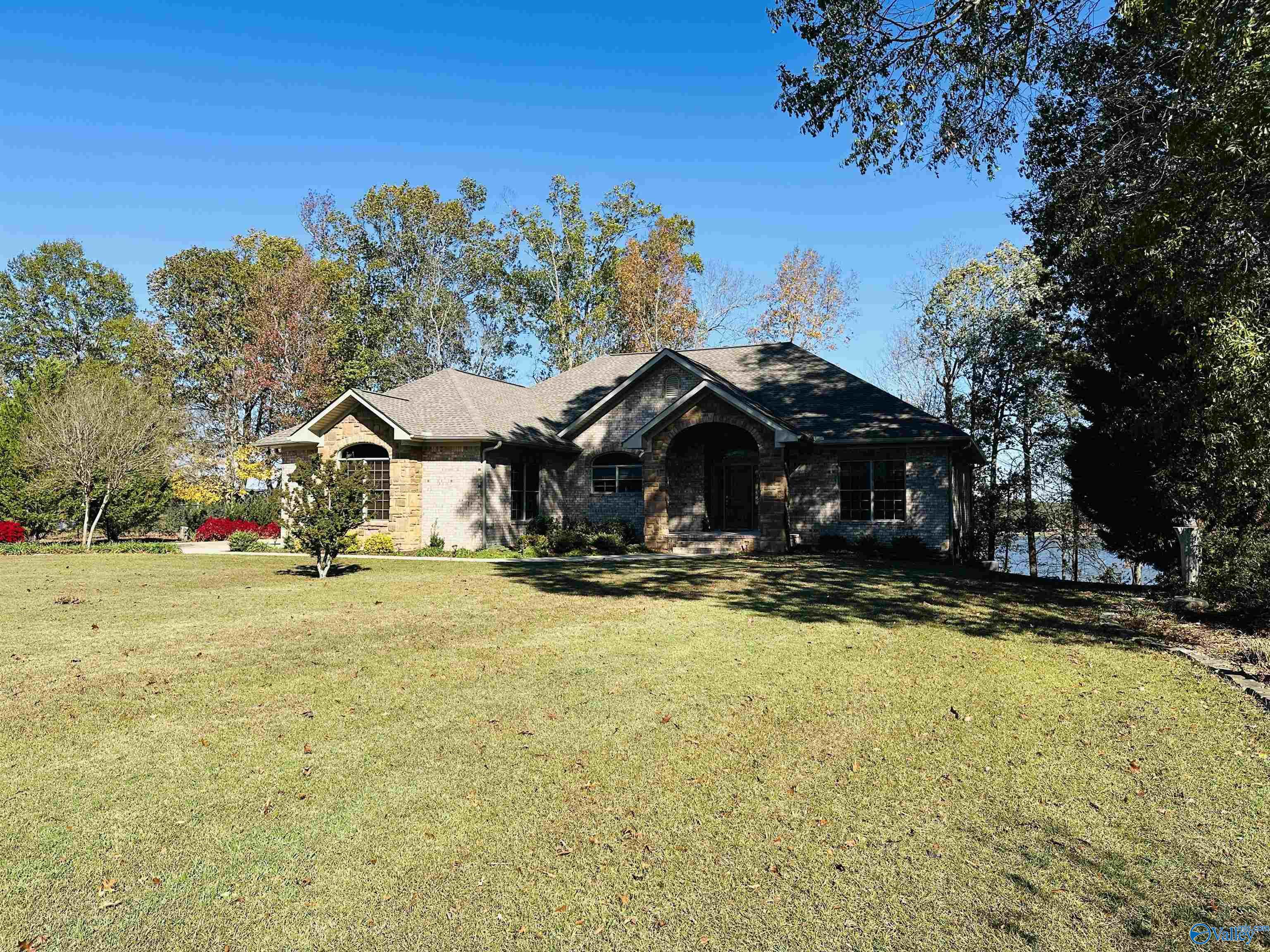 660 Lake Vista Drive, Rainbow City, Alabama image 46