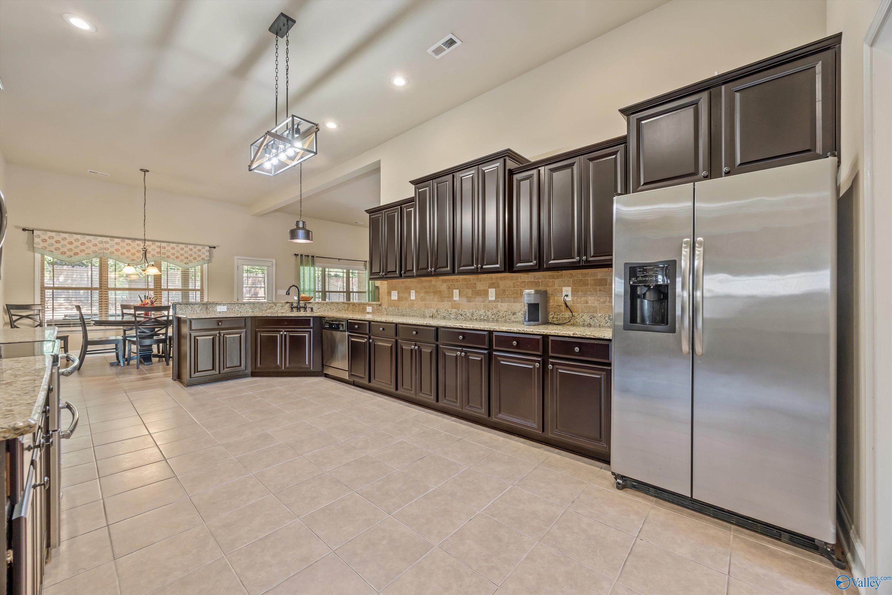 136 Bilton Drive, Harvest, Alabama image 10