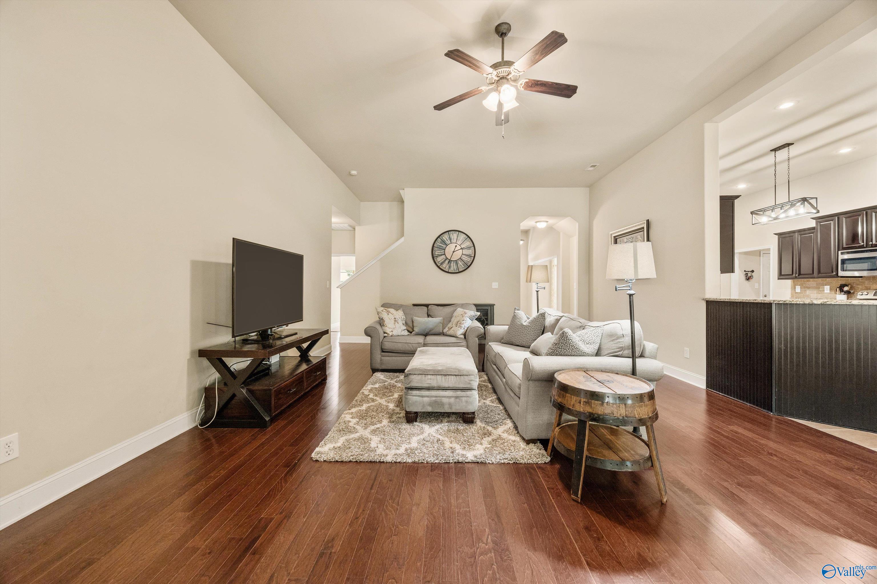 136 Bilton Drive, Harvest, Alabama image 5