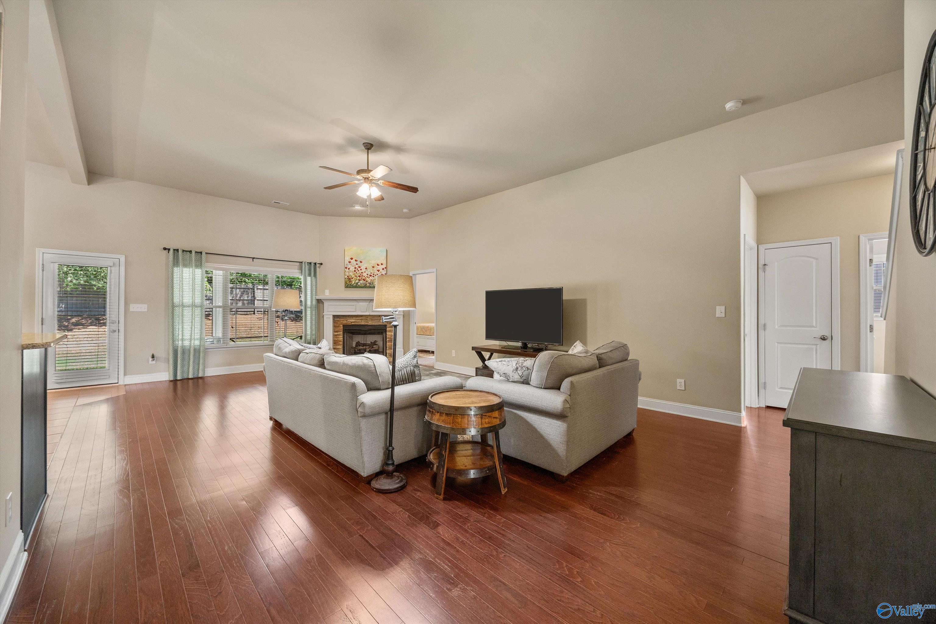 136 Bilton Drive, Harvest, Alabama image 7
