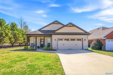 Photo of 100 Simms Street, Moulton, AL 35650 (MLS # 21912451)