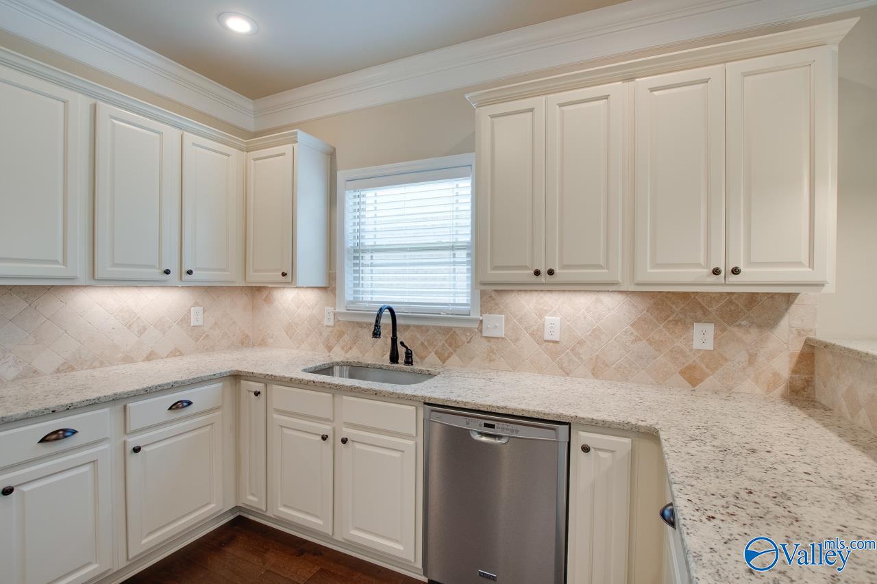 16 Cypress Point Drive, Huntsville, Alabama image 11