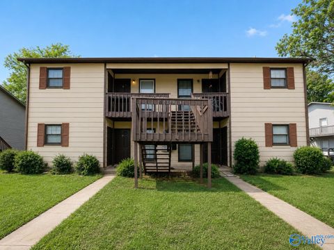 Homes For Sale - 6208 Friar Tuck Drive<br/> Huntsville, AL 35806
