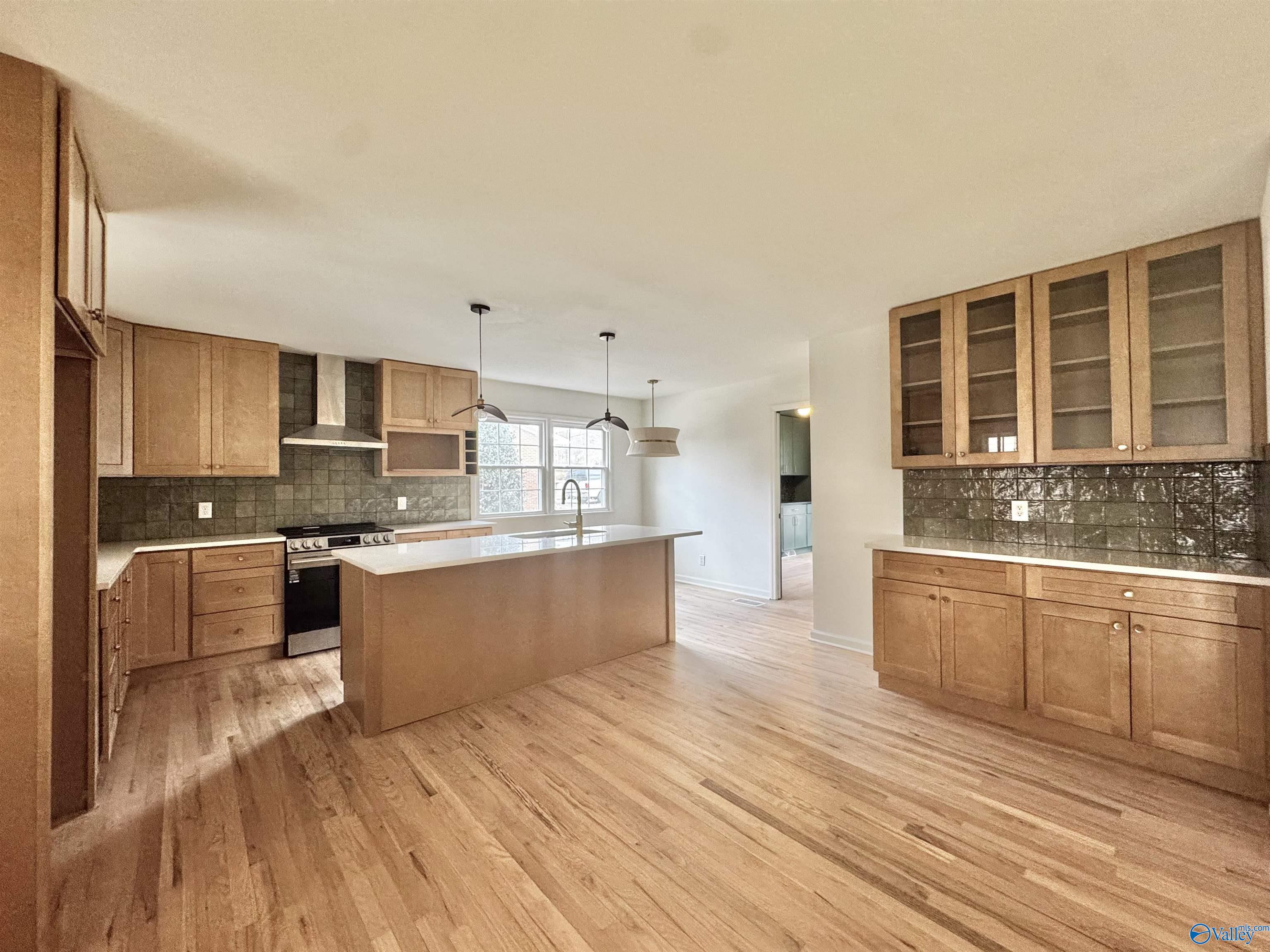 8602 Hickory Hills Lane SE