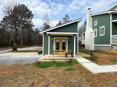Homes For Rent - 3834 Maysville Road #A<br/> Huntsville, AL 35811