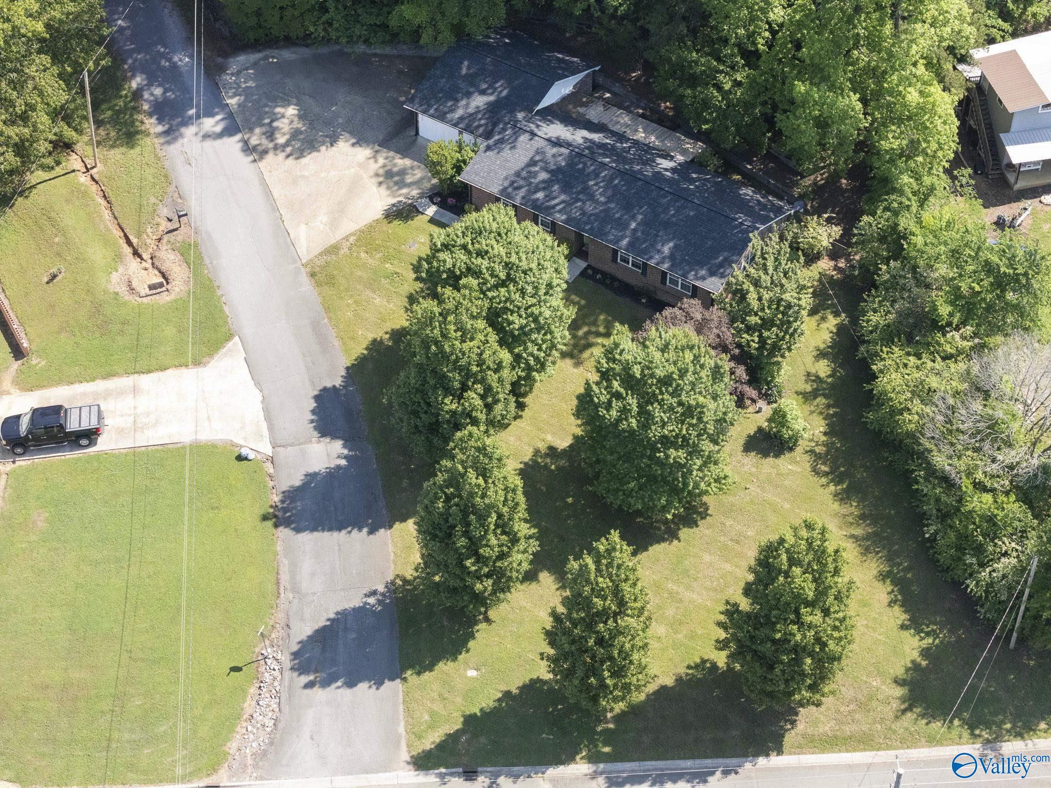 4233 Kimberly Drive, Guntersville, Alabama image 31