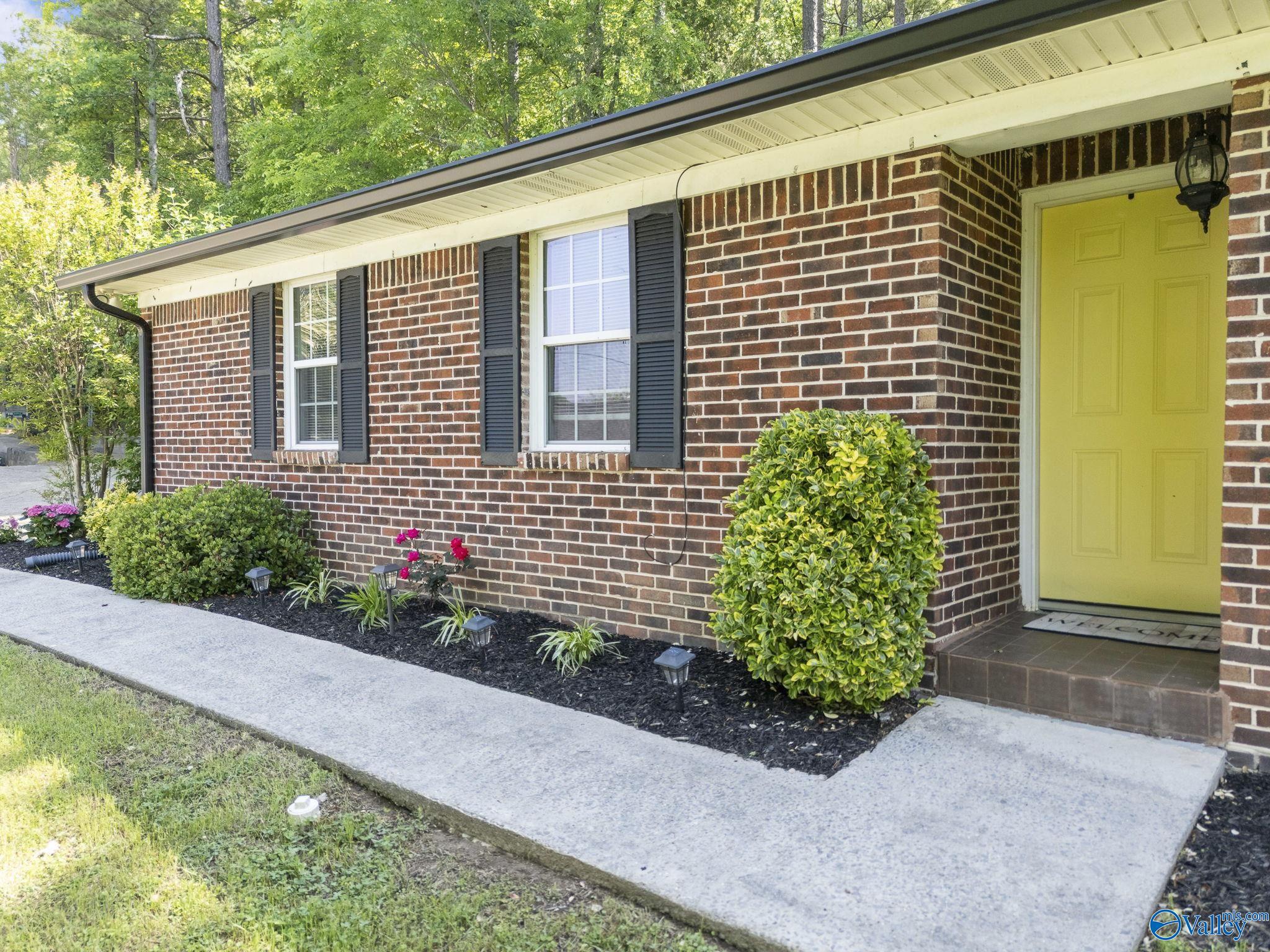 4233 Kimberly Drive, Guntersville, Alabama image 4