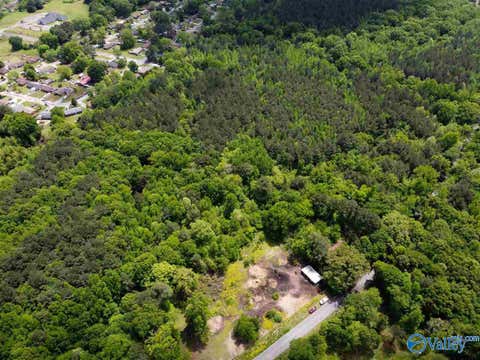 Multifamily For Sale - 2013 Moulton Heights Road<br/> Decatur, AL 35601