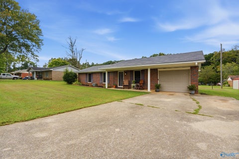 Homes For Sale - 104 Mcclint Street<br/> Athens, AL 35611