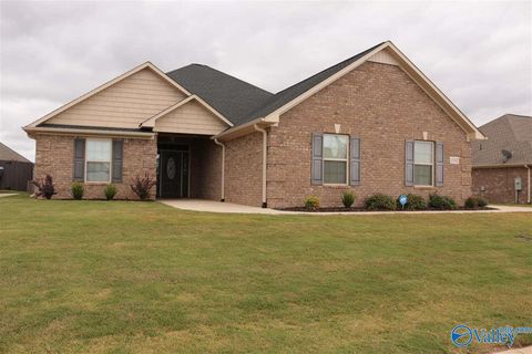 Homes For Rent - 13292 Callaway Drive<br/> Limestone County, Madison, AL 35756