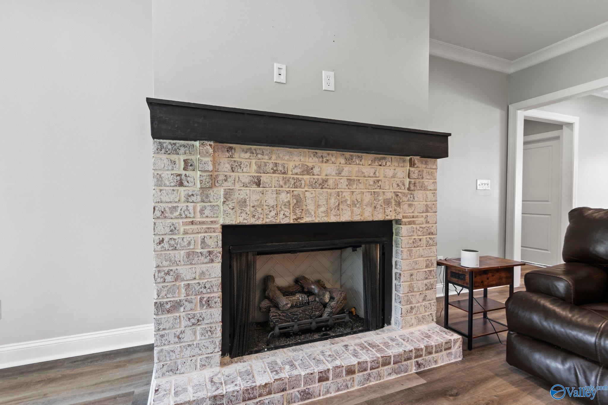 1439 Cherokee Ridge Drive, Union Grove, Alabama image 4