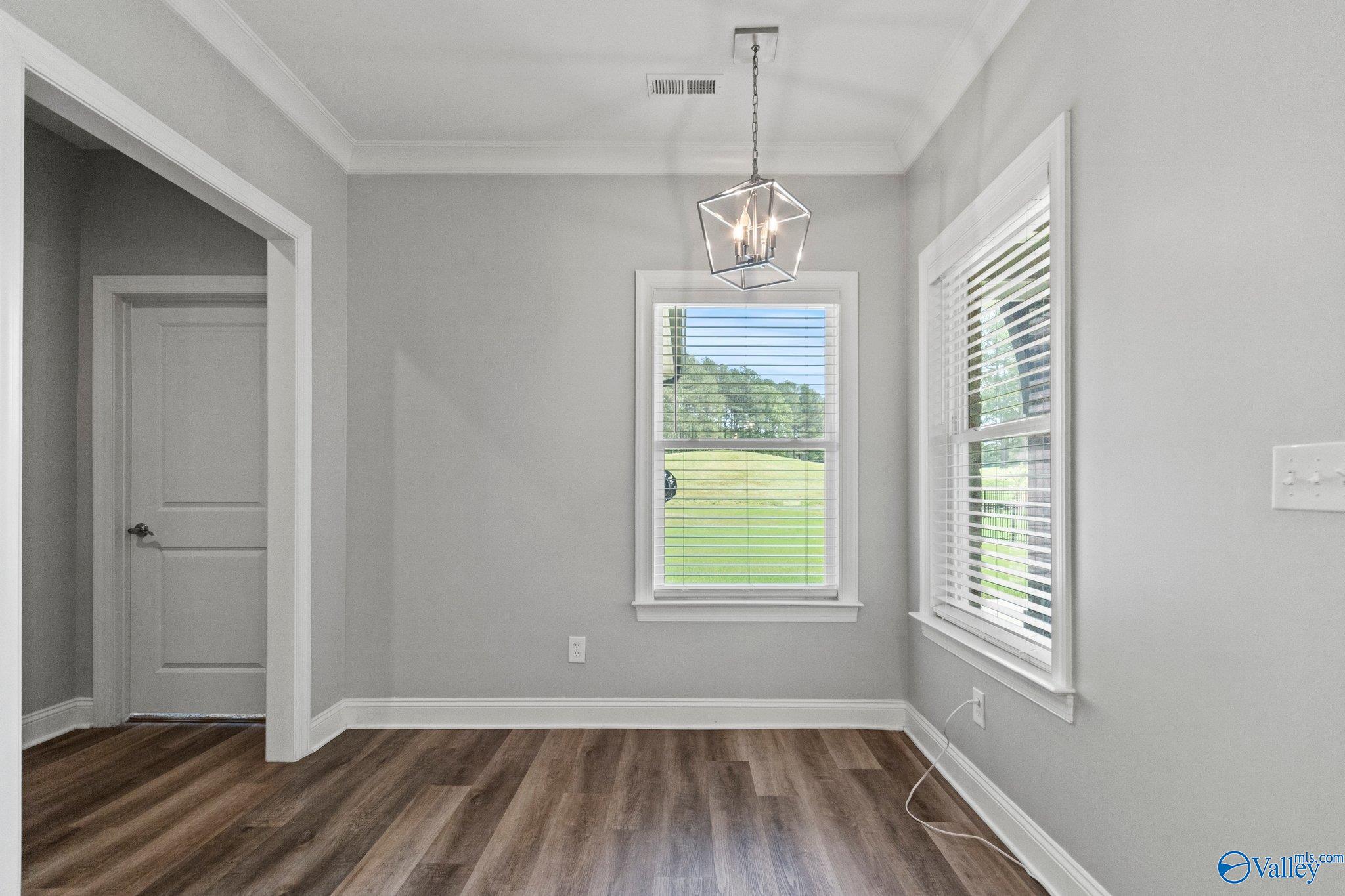 1439 Cherokee Ridge Drive, Union Grove, Alabama image 9