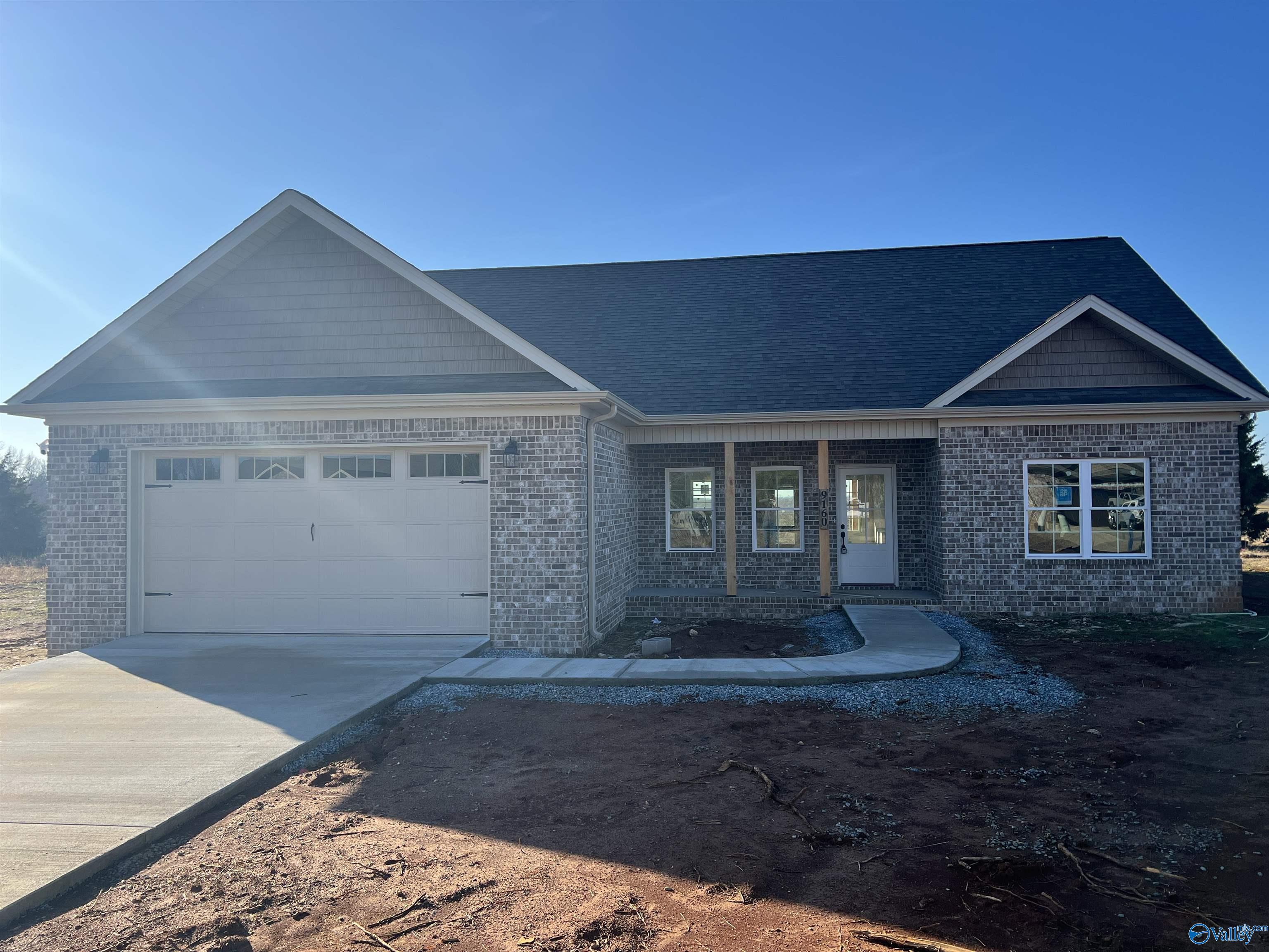 9160 Trails End Drive, Athens, Alabama image 1